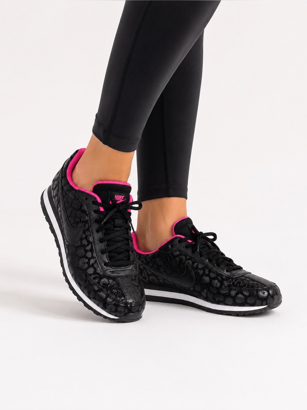 Nike Black & Pink Leopard Print Sneakers | Women’s Athletic Shoes | 6.5